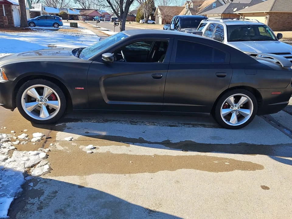 2011 Dodge Charger 7th Gen - Image 5 of 9