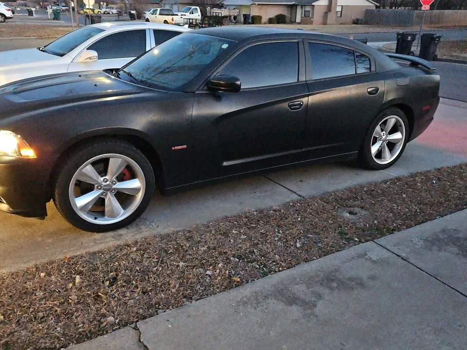 2011 Dodge Charger 7th Gen - Image 3 of 9