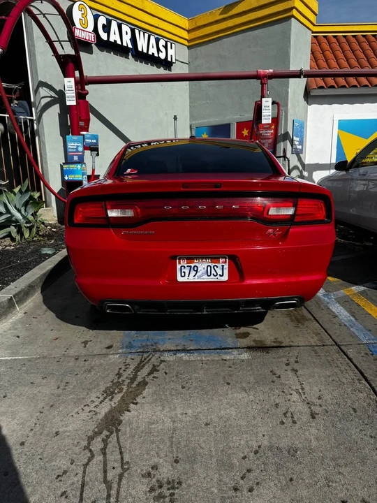 2011 Dodge Charger 7th Gen - Image 2 of 8