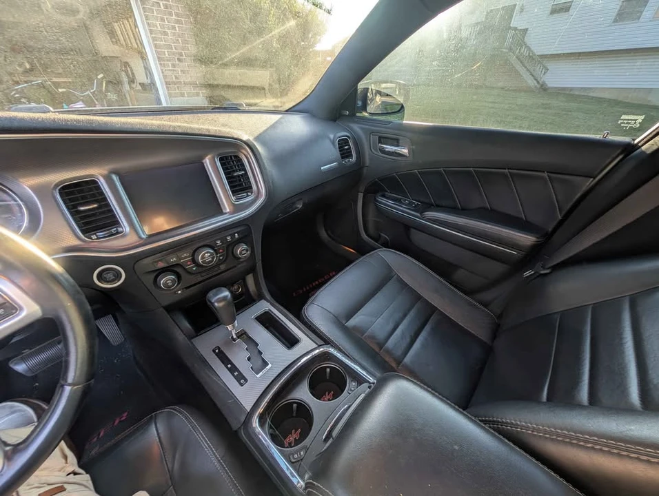 2011 Dodge Charger 7th Gen - Image 10 of 12