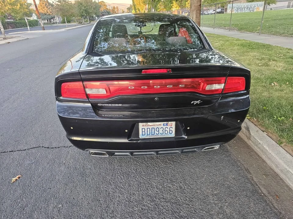 2011 Dodge Charger 7th Gen - Image 3 of 13