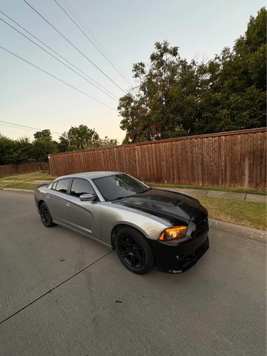 2011 Dodge Charger 7th Gen - Image 3 of 4