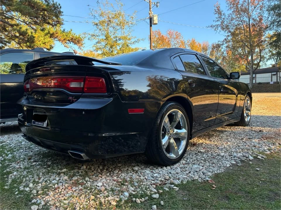 2011 Dodge Charger 7th Gen - Image 6 of 13