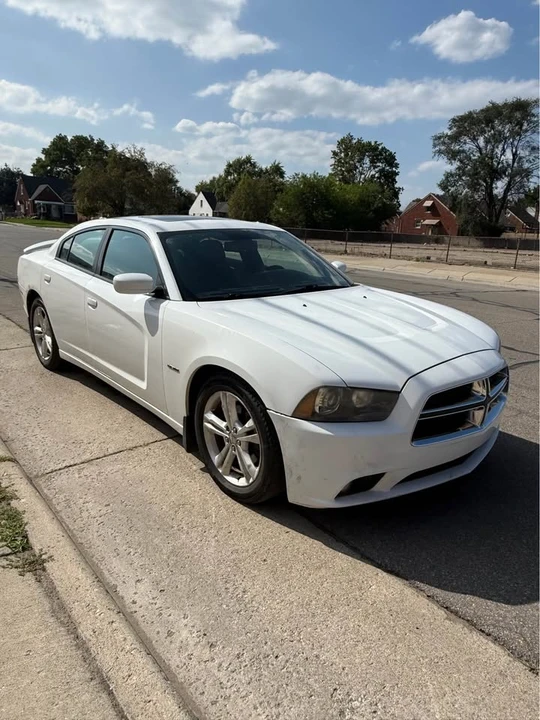 2011 Dodge Charger 7th Gen - Image 4 of 12