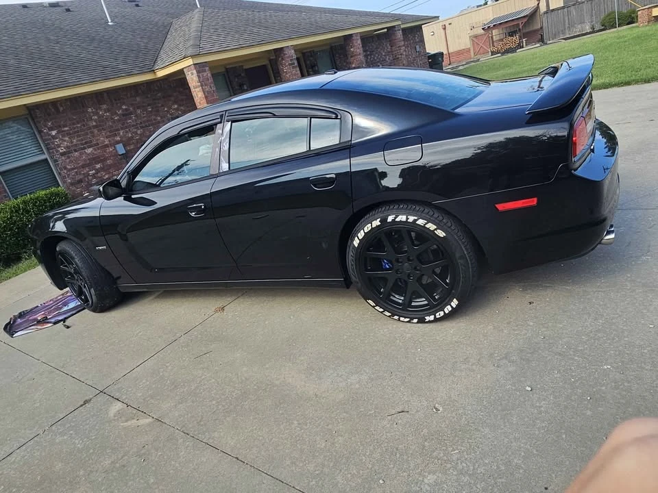 2011 Dodge Charger 7th Gen - Image 2 of 7