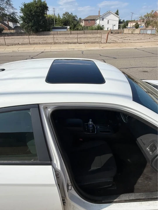 2011 Dodge Charger 7th Gen - Image 12 of 12