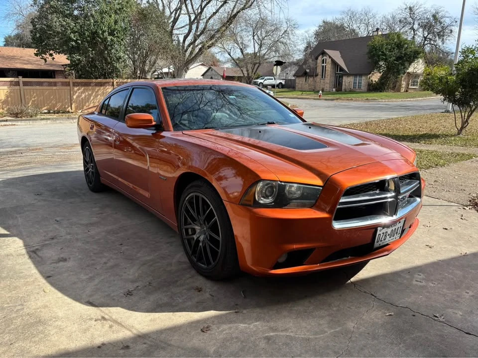 2011 Dodge Charger 7th Gen - Image 2 of 8
