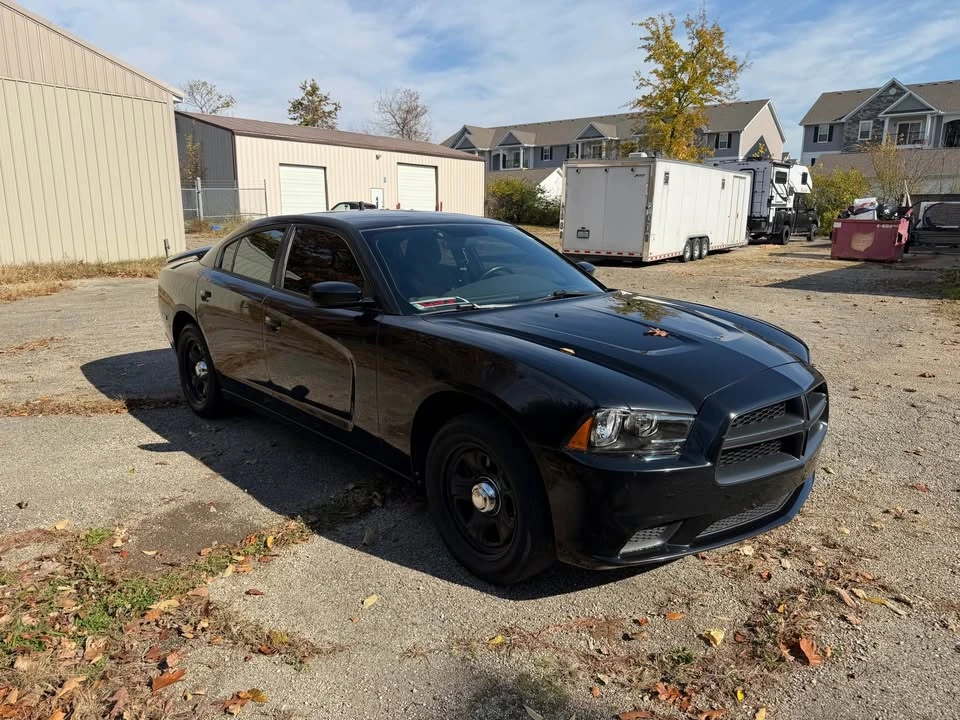 2011 Dodge Charger 7th Gen - Image 2 of 11