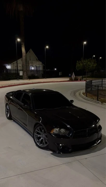 2011 Dodge Charger 7th Gen - Image 4 of 9