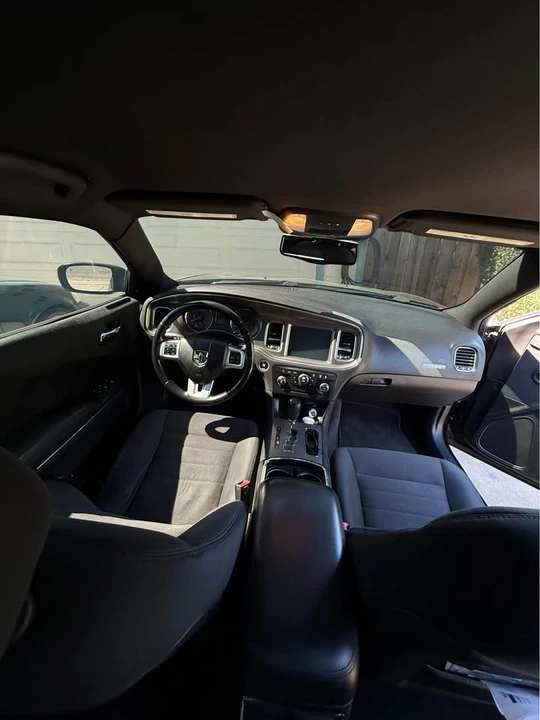 2011 Dodge Charger 7th Gen - Image 8 of 9