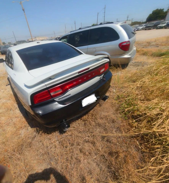 2011 Dodge Charger 7th Gen - Image 3 of 7