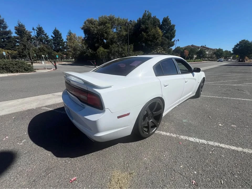 2011 Dodge Charger 7th Gen - Image 3 of 6