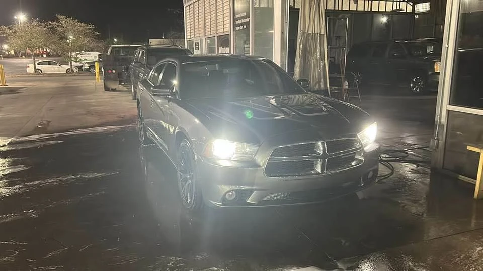 2011 Dodge Charger 7th Gen - Image 8 of 10