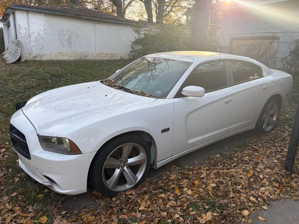2011 Dodge Charger - Image 5 of 7