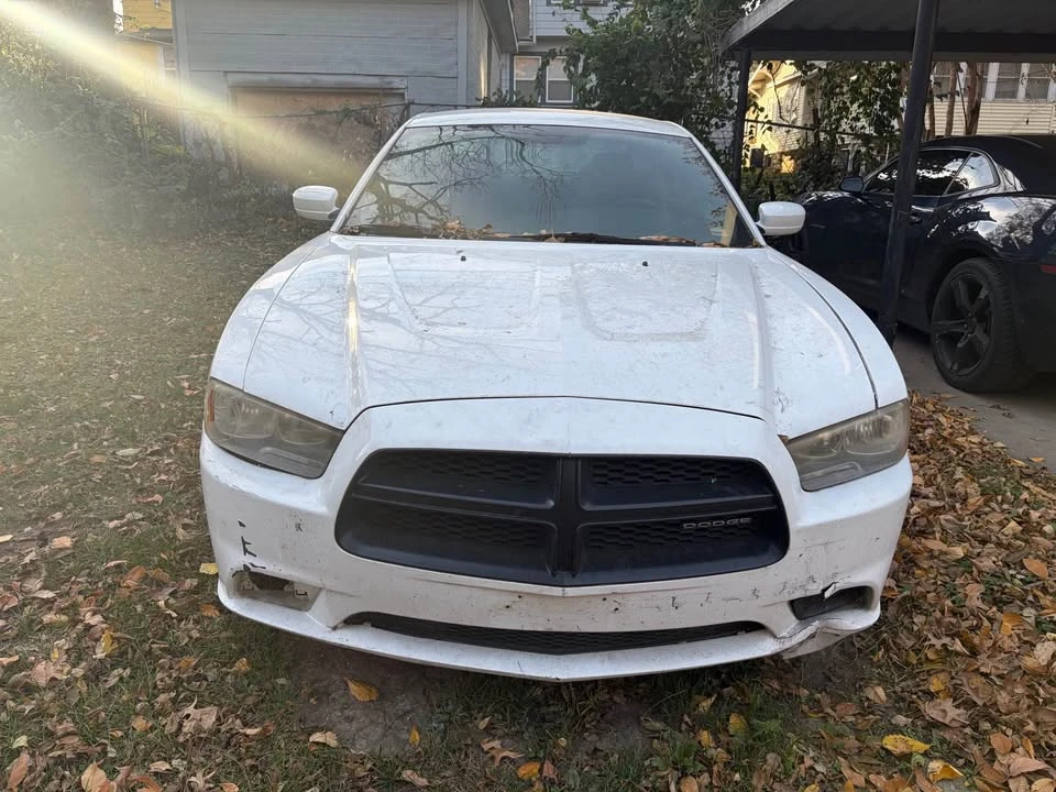 2011 Dodge Charger - Image 4 of 7