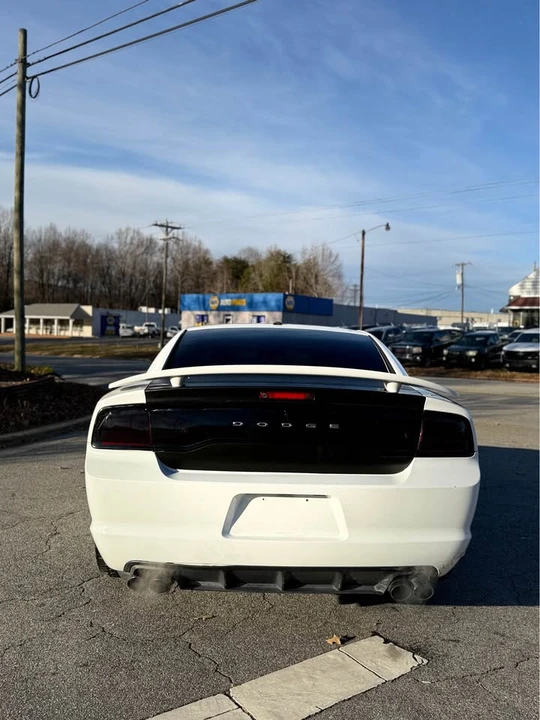 2011 Dodge Charger 7th Gen - Image 7 of 20