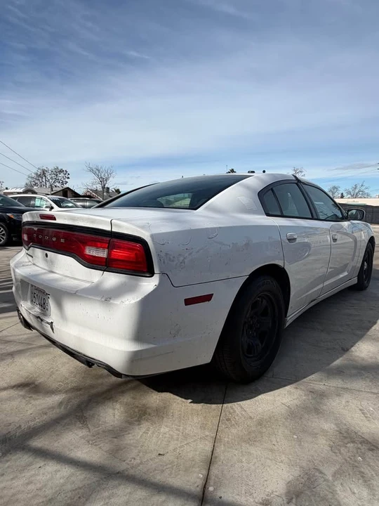 2011 Dodge Charger 7th Gen - Image 3 of 10