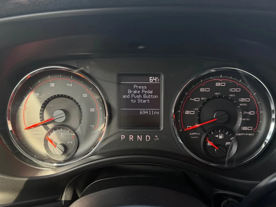 2011 Dodge Charger 7th Gen - Image 2 of 10