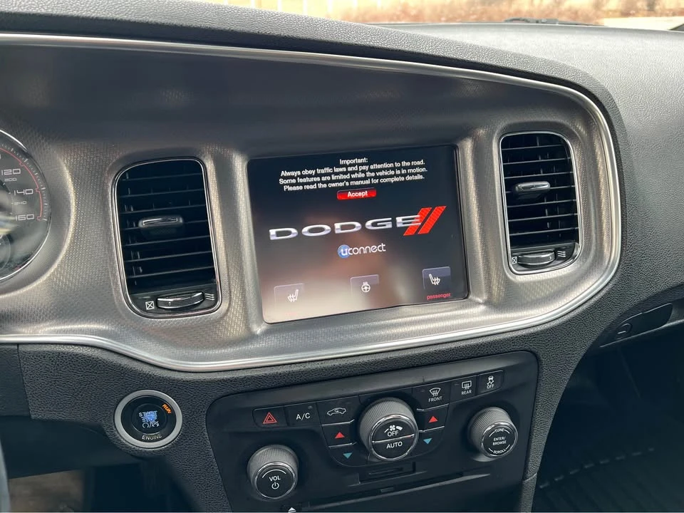 2011 Dodge Charger 7th Gen - Image 10 of 11