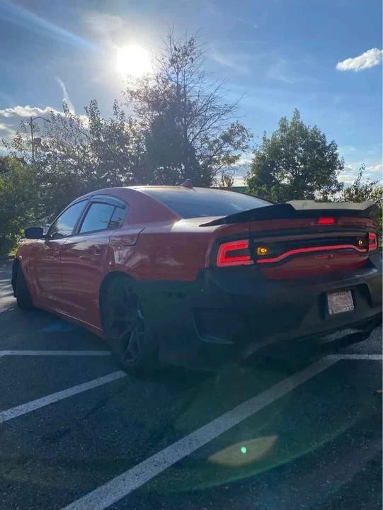 2011 Dodge Charger 7th Gen - Image 6 of 8