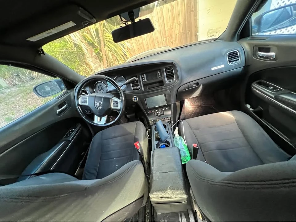 2011 Dodge Charger 7th Gen - Image 3 of 5
