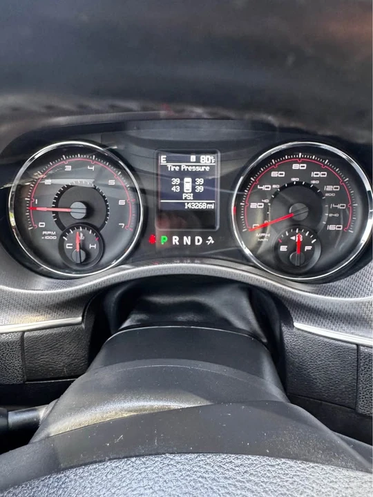 2011 Dodge Charger 7th Gen - Image 12 of 17