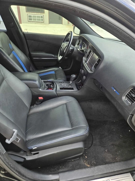 2011 Dodge Charger 7th Gen - Image 7 of 9