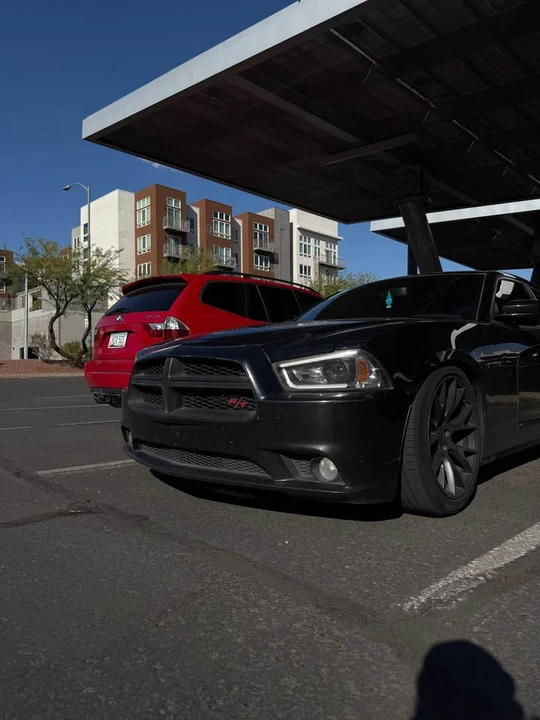 2011 Dodge Charger 7th Gen - Image 4 of 12