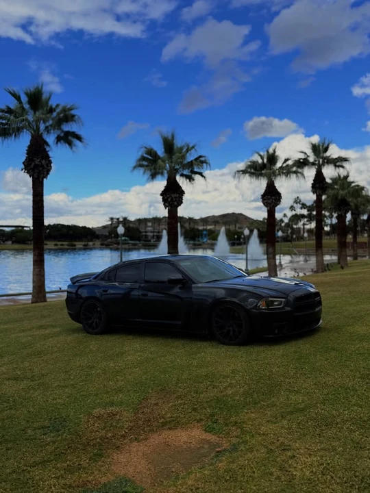 2011 Dodge Charger 7th Gen - Image 11 of 12