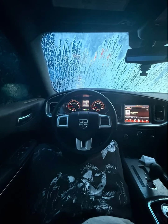 2011 Dodge Charger 7th Gen - Image 12 of 12