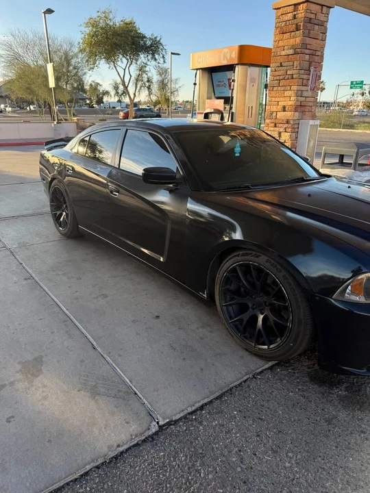 2011 Dodge Charger 7th Gen - Image 8 of 12