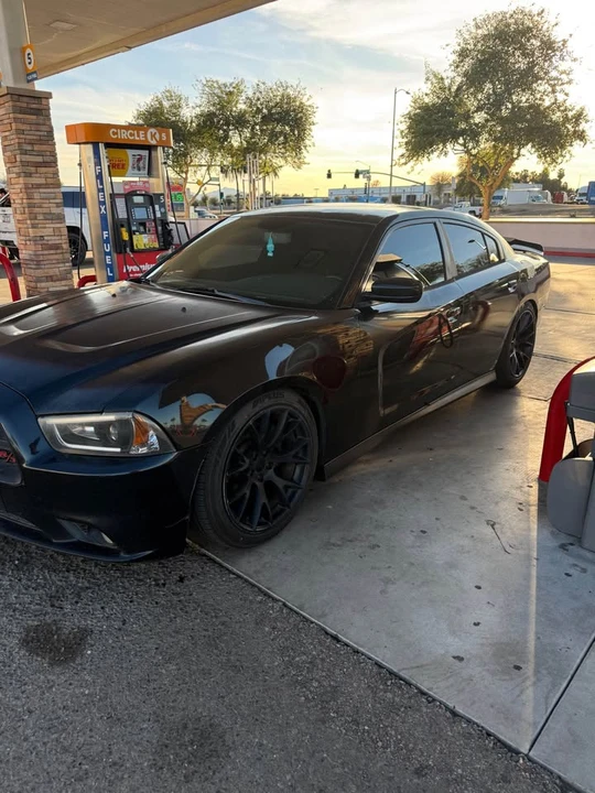 2011 Dodge Charger 7th Gen - Image 6 of 12