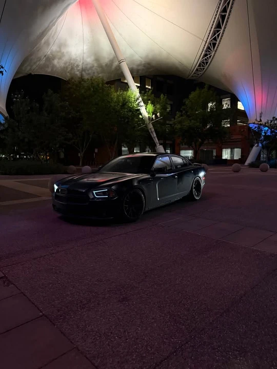 2011 Dodge Charger 7th Gen - Image 3 of 12