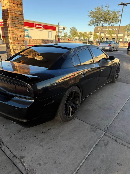 2011 Dodge Charger 7th Gen - Image 7 of 12