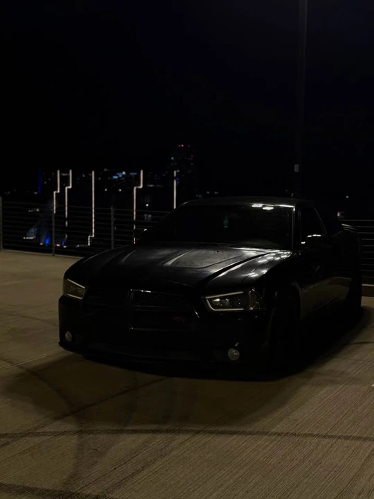 2011 Dodge Charger 7th Gen - Image 5 of 12