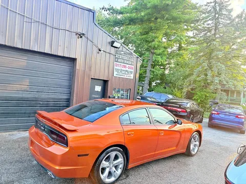 2011 Dodge Charger R/T Sedan 4D