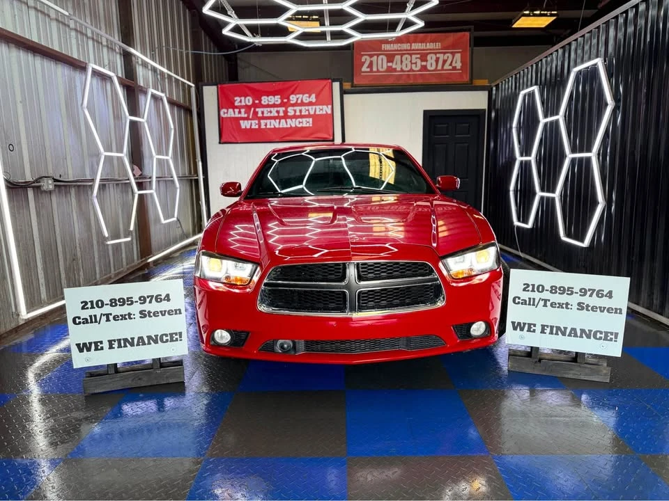 2011 Dodge Charger 7th Gen - Image 2 of 11