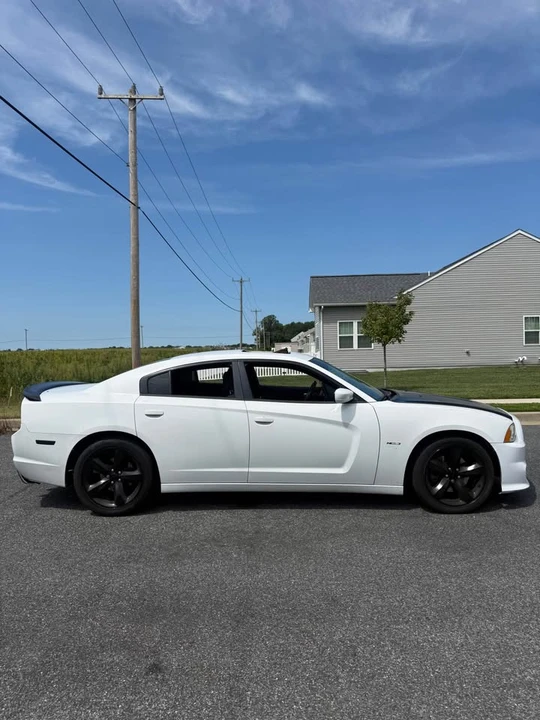 2011 Dodge Charger 7th Gen - Image 6 of 11