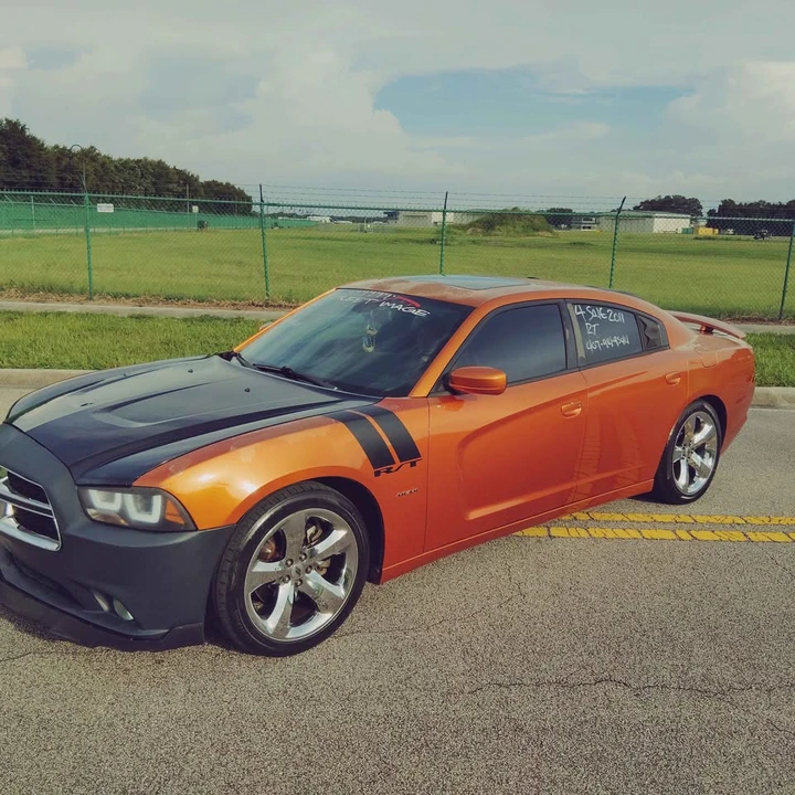 2011 Dodge Charger 7th Gen - Image 3 of 13