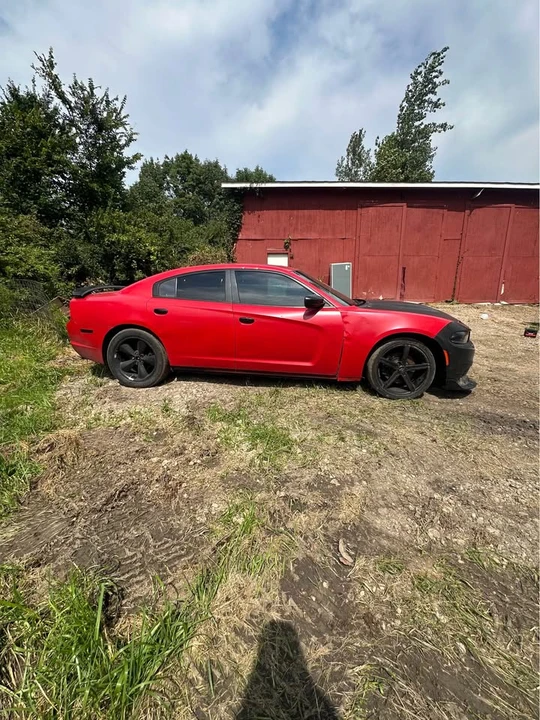 2011 Dodge Charger 7th Gen - Image 3 of 7