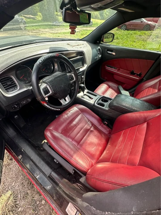 2011 Dodge Charger 7th Gen - Image 6 of 7