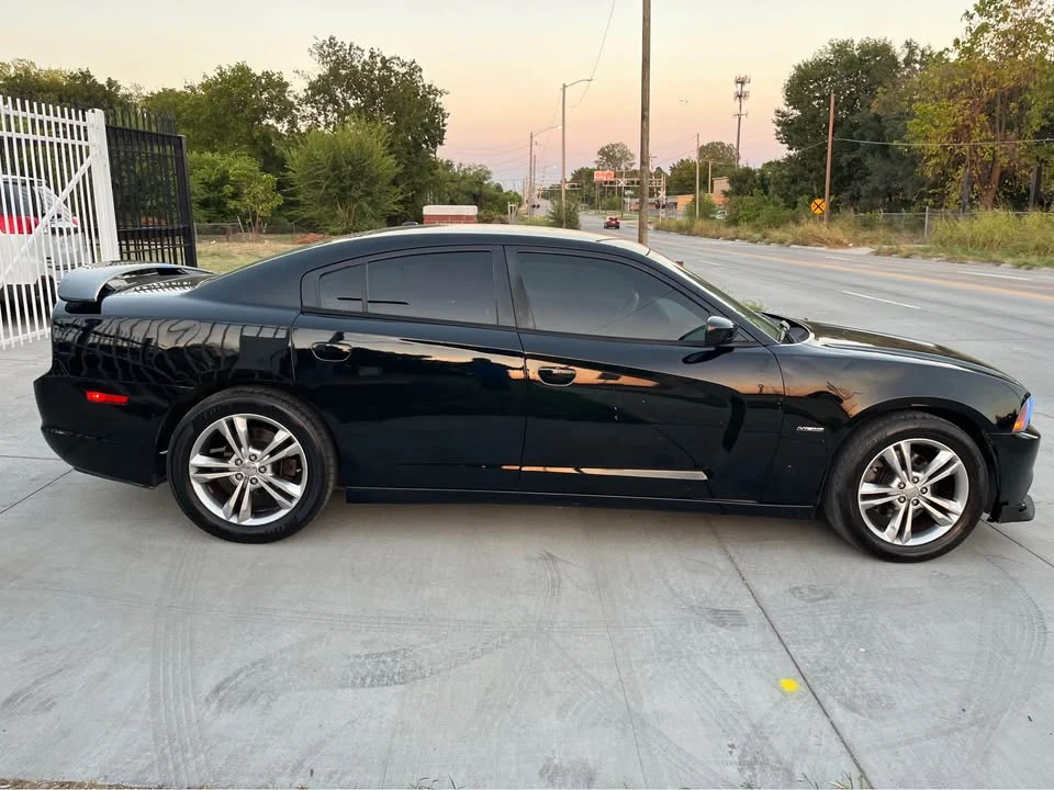 2011 Dodge Charger 7th Gen - Image 3 of 11