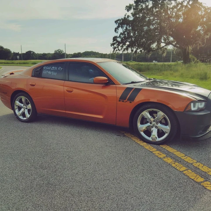 2011 Dodge Charger 7th Gen - Image 2 of 14