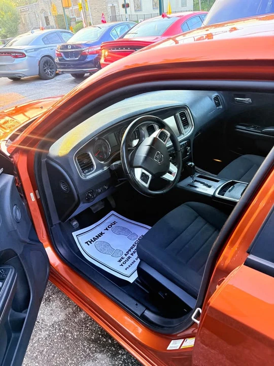 2011 Dodge Charger 7th Gen - Image 6 of 11