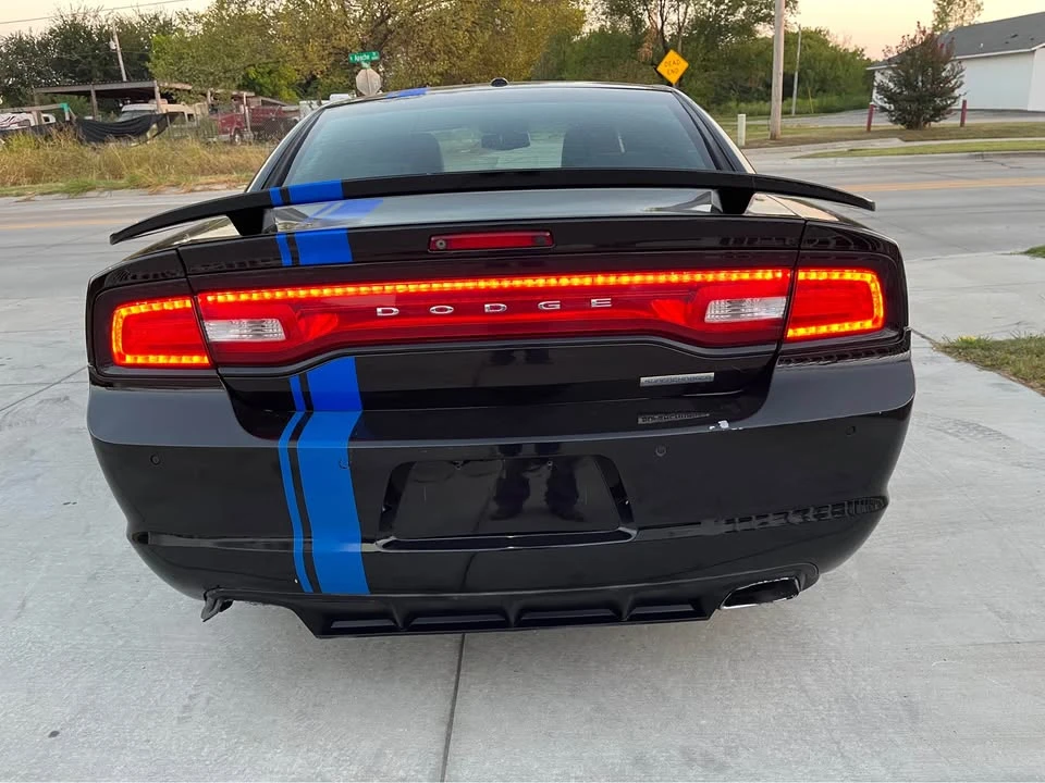 2011 Dodge Charger 7th Gen - Image 2 of 11