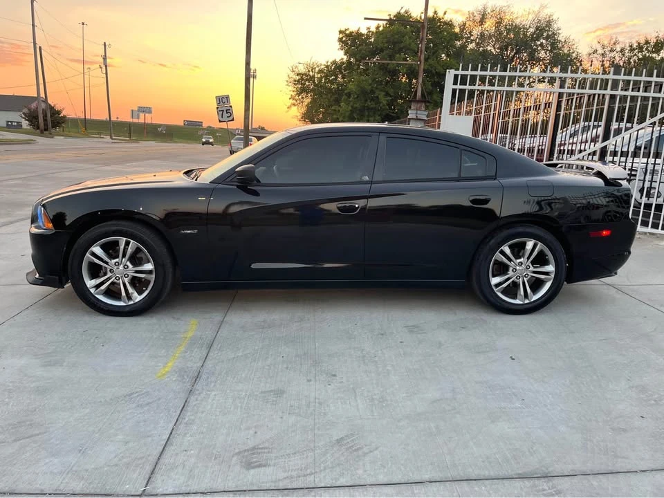 2011 Dodge Charger 7th Gen - Image 4 of 11