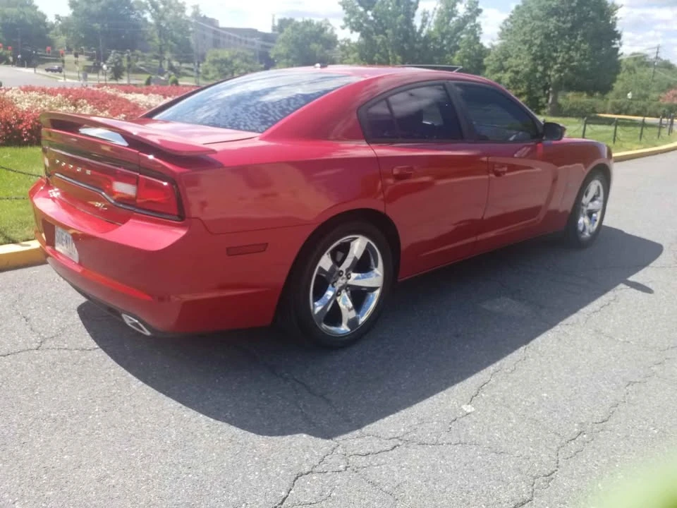2011 Dodge Charger 7th Gen - Image 13 of 19