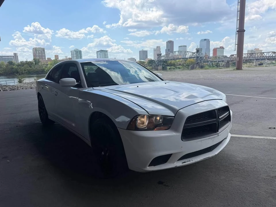 2011 Dodge Charger 7th Gen - Image 2 of 5