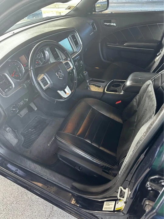 2011 Dodge Charger 7th Gen - Image 5 of 9