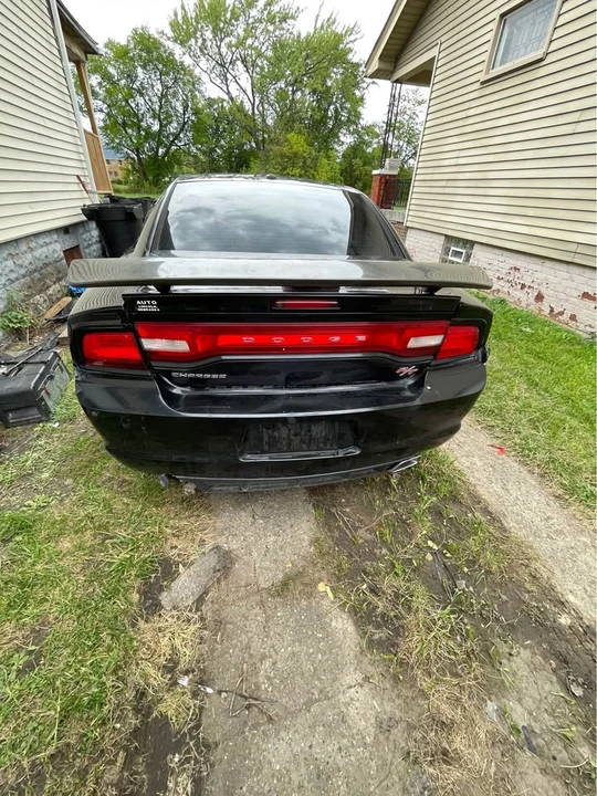 2011 Dodge Charger 7th Gen - Image 2 of 6